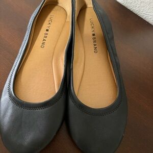EUC Lucky Brand Women's Classic Black Flats
